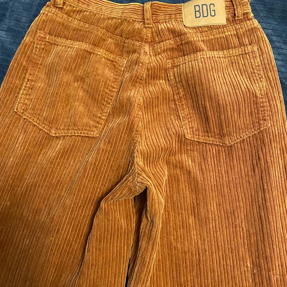 New without tags soft corduroy trousers. Bought October 2021.